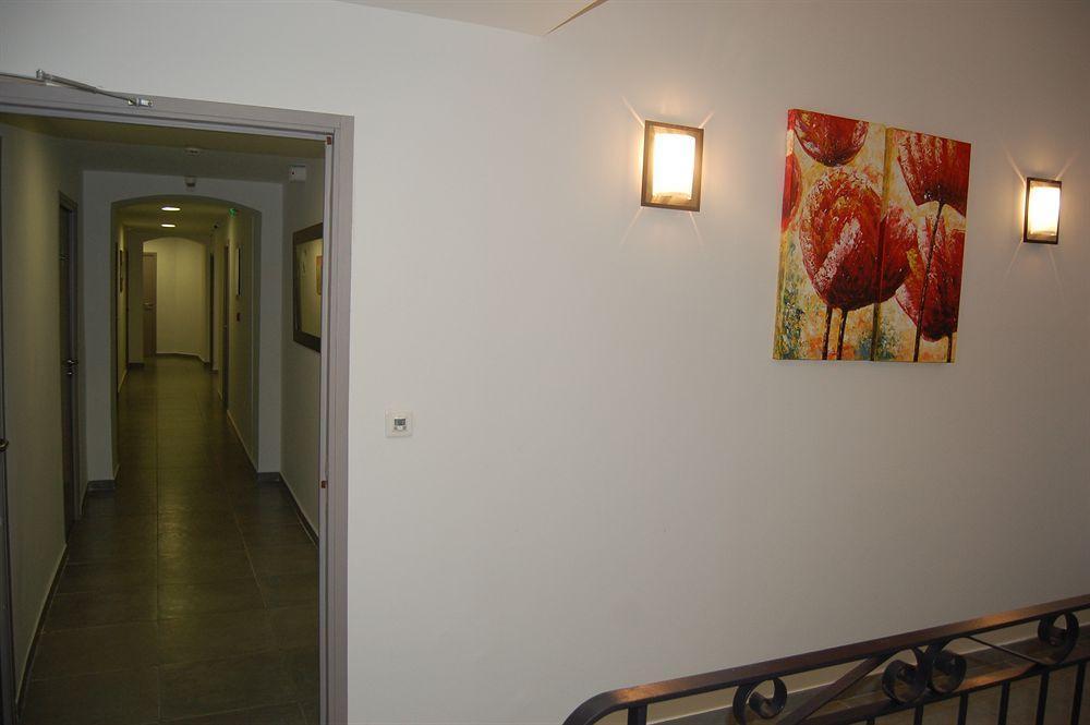 Riviera Hotel 2*